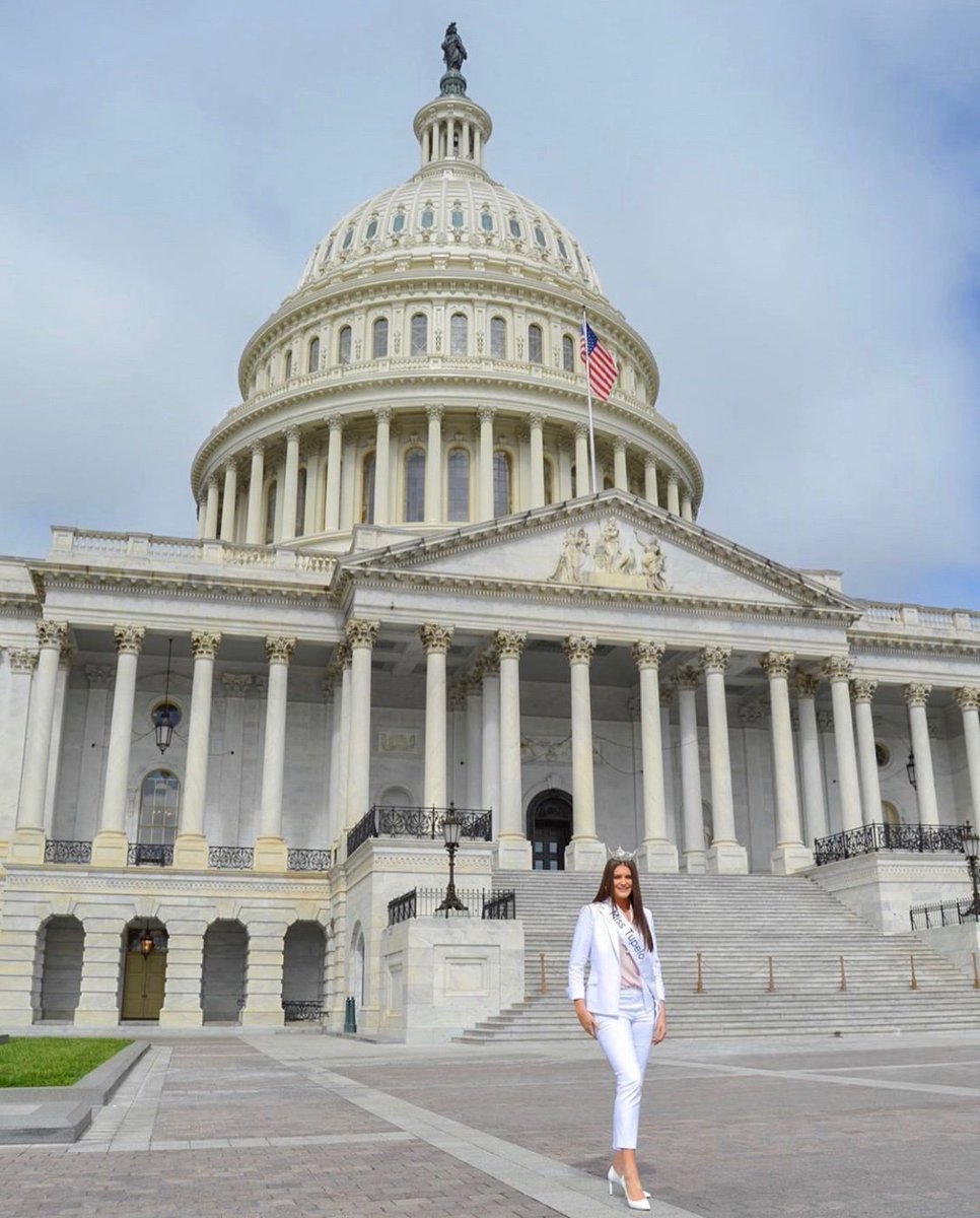 bobbyjonescsf's tweet photo. Thanks to Miss Tupelo 2019 for joining us at 
@NCSummit19 &amp; this year's #uniteatthehill! A #ChiariWarrior herself, she bravely used her platform to raise #awareness for #Chiari &amp; rare disorders. She provided a voice for millions! #advocacymatters #MissAmericaOrganization https://t.co/RIbqdv5Dto