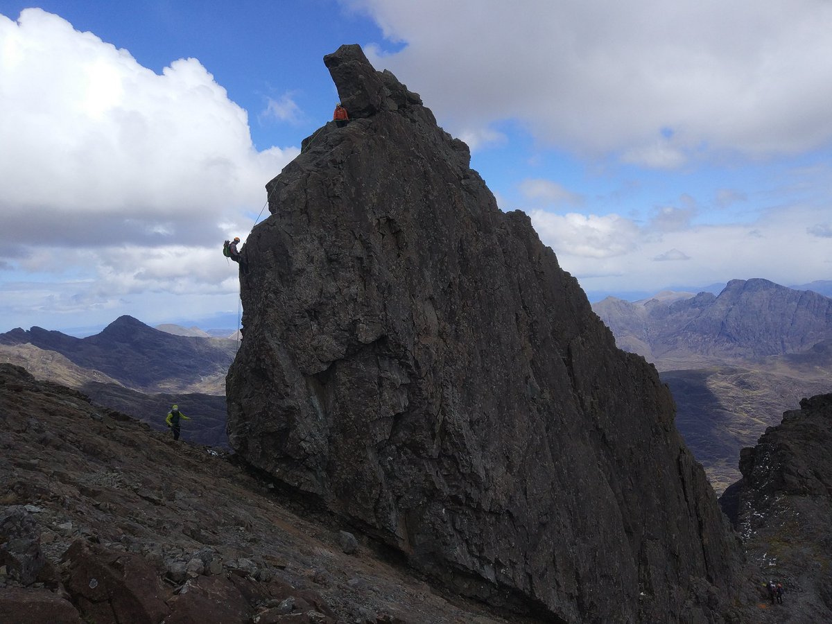 Ken Applegate (@westcoastguides) on Twitter photo Great conditions on the Cuillin Ridge on Skye today. We kicked our 4 day Skye Munros Course off with ascents of Sgurr Mhic Choinnich, The In Pinn and Sgurr na Banachdich.
westcoast-mountainguides.co.uk/skye-munros-co…
<a href="/lowealpine/">Lowe Alpine</a>
<a href="/Trollclimbing/">Troll Climbing</a>
<a href="/the_AMI/">The AMI</a>
#Skye #Munros #mountaineering Great conditions on the Cuillin Ridge on Skye today. We kicked our 4 day Skye Munros Course off with ascents of Sgurr Mhic Choinnich, The In Pinn and Sgurr na Banachdich.
westcoast-mountainguides.co.uk/skye-munros-co…
<a href="/lowealpine/">Lowe Alpine</a>
<a href="/Trollclimbing/">Troll Climbing</a>
<a href="/the_AMI/">The AMI</a>
#Skye #Munros #mountaineering