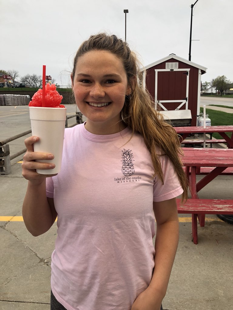 SnoShackIndianola tweet media