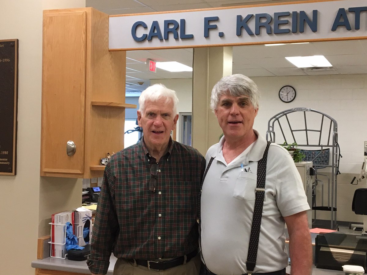CCSU_AT's tweet photo. Carl Krein (Left) and David Cameron, Class of ‘82 (Right). 

Dave contributed to the program and DOUBLE DARES you donate too!

Follow the link: https://t.co/7RLrg6gPgu https://t.co/ORlzUdLo5v
