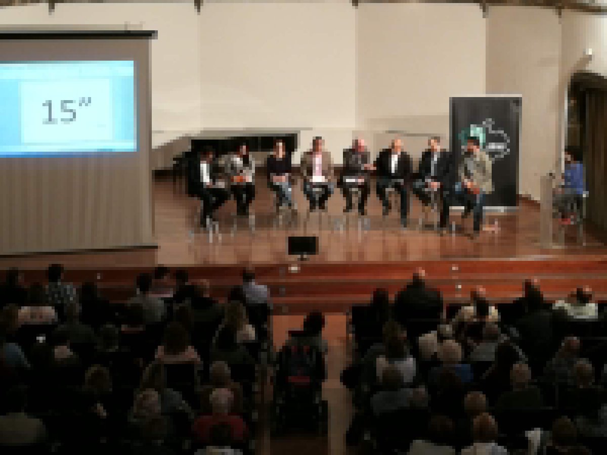 XeNiA_laSeu's tweet photo. Orgull màxim poder defensar i explicar unes propostes per #laSeu  com les treballades des l’assemblea de @CUP_AltUrgell. Un plaer poder fer visible tota la gran feina que hi ha darrera el programa de #laSeuValenta! Amb vosaltres tot!✊🏾💛 https://t.co/liGm3y8PzT