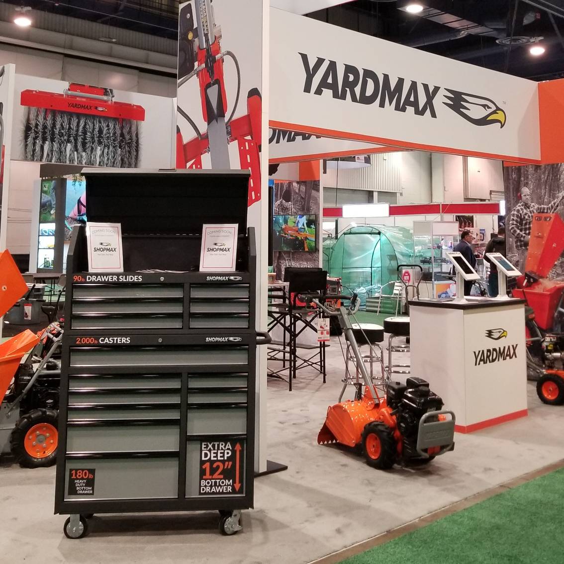 yardmax_power's tweet photo. I spy... the new guy! #yardmax #nhs2019 Let's talk SHOP! - stop by booth # 11863 https://t.co/YDCBPkP6Dc