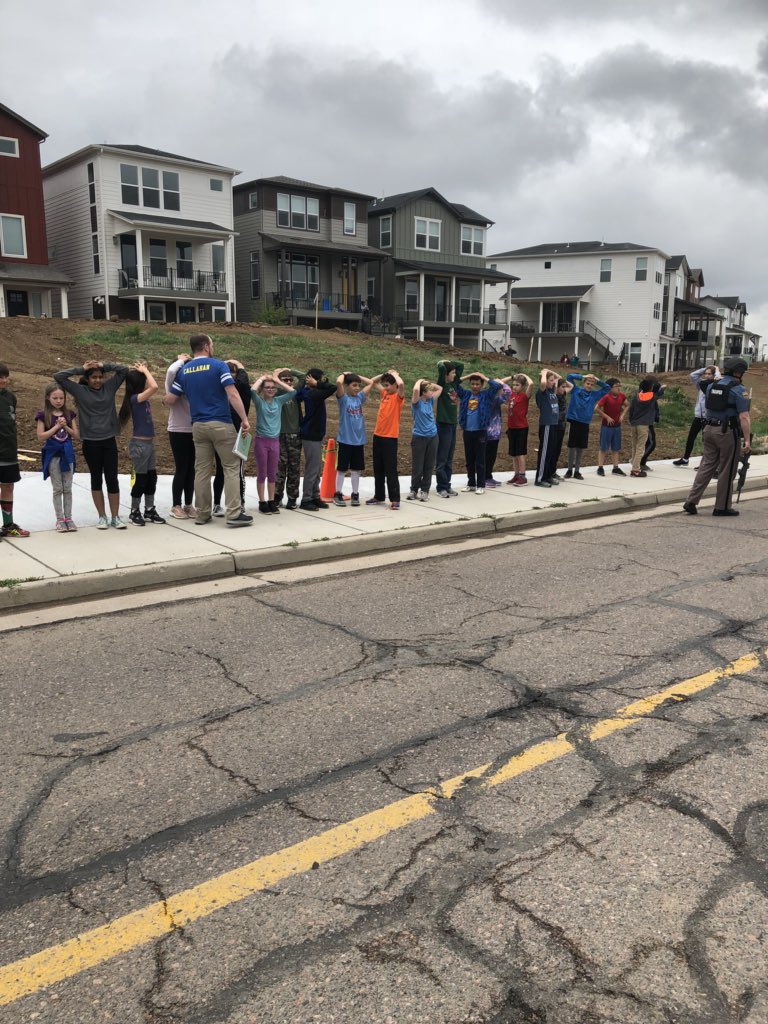 CBSNewsColorado's tweet photo. #BREAKING: Shooting At STEM School Highlands Ranch
- multiple students injured
- still trying to identify and locate shooter(s)
- "still active and unstable scene"
LIVE REPORT: https://t.co/WPvq3SUajN
📷: Shreya Nallapati https://t.co/M27PQeSriZ