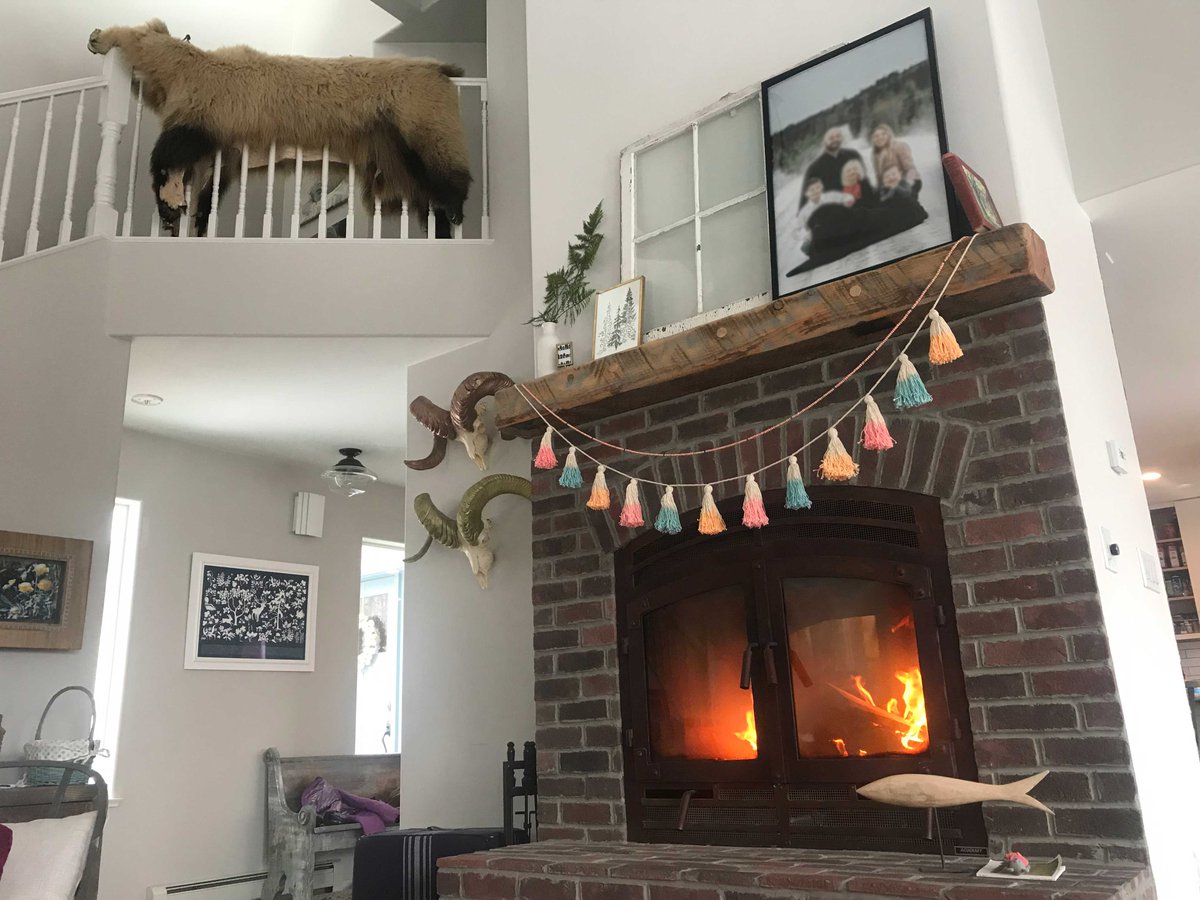 Acucraft's tweet photo. It has finally warmed up in Minnesota, but weโre already missing wood burning season! ๐ฅ๐ฅ๐ฅ #spring #woodburningfireplace #woodfireplace #fireplaceseason #outdoorfireplace #mnweather #fireplaceinspiration #hearthroom #seethroughfireplace #designinspiration #inspiration https://t.co/9PKygohbNI