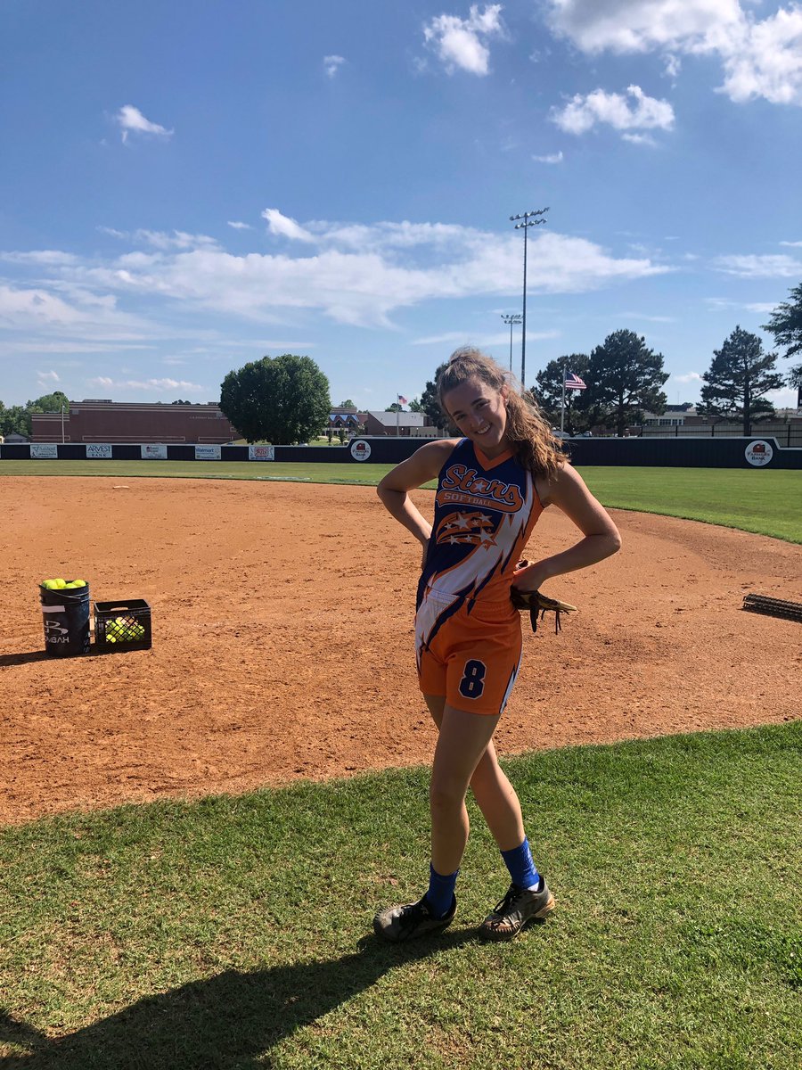 tim_radio's tweet photo. Y’all don’t know how awesome this is....8U #CalvertStars gear. (She’s 16 now) Simply the greatest thing I’ve ever seen. Thank you Haven. @HavenClements  @ckodom @pbjmygirls3 @StephaniePossa5 https://t.co/MqOgKyiSRN