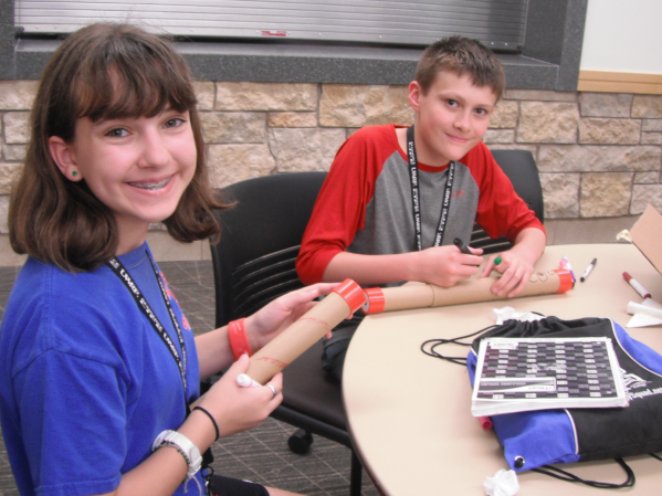 UWRiverFallsCE's tweet photo. Got a budding innovator on your hands? Enroll your 6-8th grader in Invention Project this summer! This super-fun #STEM day camp happens June 24-28 in #RiverFalls. Register today: https://t.co/yovMuWCtwk @RFChamber @RiverTown_News @HudsonWIChamber https://t.co/GLKXFBmJXX