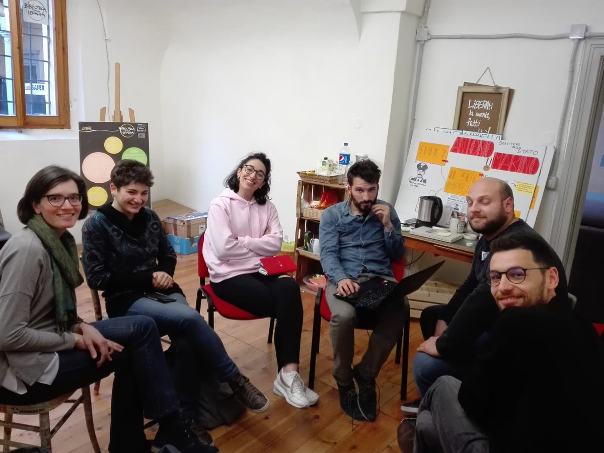 fffimola's tweet photo. Al lavoro per il 2° Sciopero Globale per il Futuro del 24 maggio! 🌍🎳
#ClimateStrike #fridaysforfuture #FridayforFutureItalia #GlobalStrike #may24th #Imola https://t.co/uKAMeFbpcK
