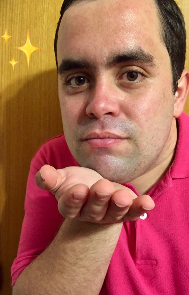 DavidPadiFuente's tweet photo. Se acerca el Día del Niño Hospitalizado (13 de Mayo) y dado que este año no voy a poder estar presente en el lanzamiento de besos, desde aquí les mando un beso muy fuerte a todos los Niños Hospitalizados de la Region de Murcia.
Ánimo a tod@s a que se unan a esta iniciativa. https://t.co/tmjf4i7698