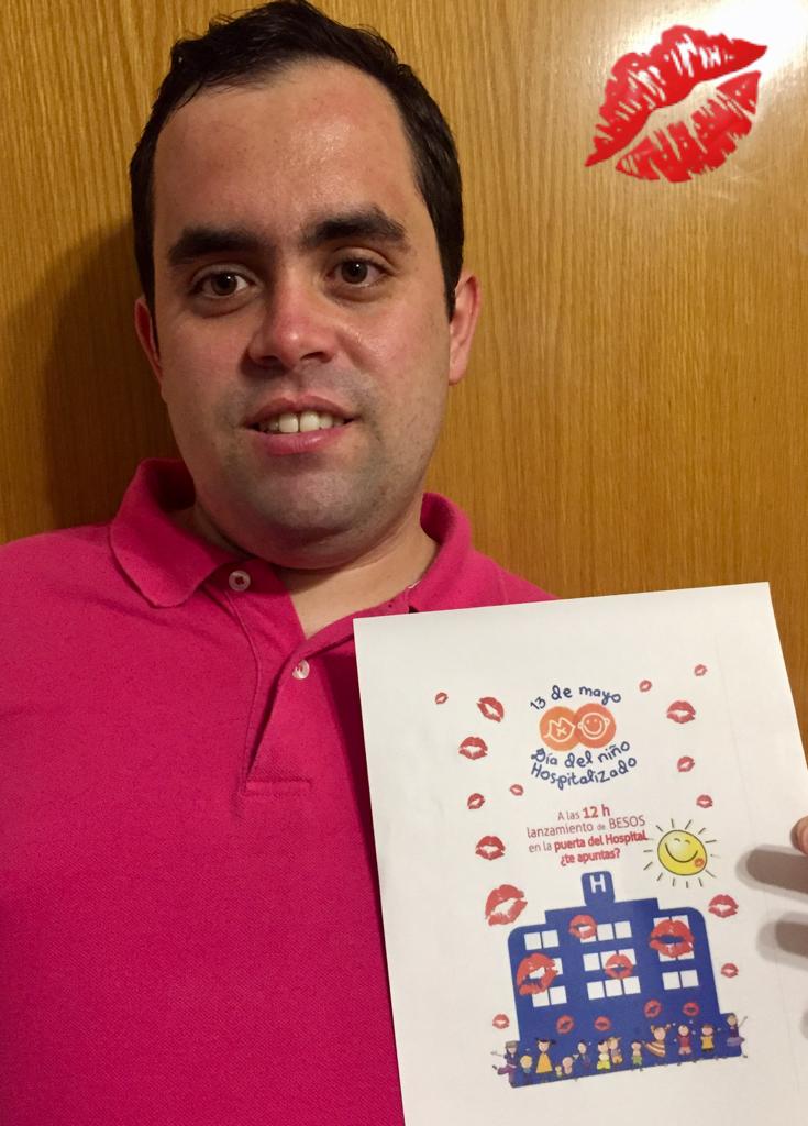 DavidPadiFuente's tweet photo. Se acerca el Día del Niño Hospitalizado (13 de Mayo) y dado que este año no voy a poder estar presente en el lanzamiento de besos, desde aquí les mando un beso muy fuerte a todos los Niños Hospitalizados de la Region de Murcia.
Ánimo a tod@s a que se unan a esta iniciativa. https://t.co/tmjf4i7698