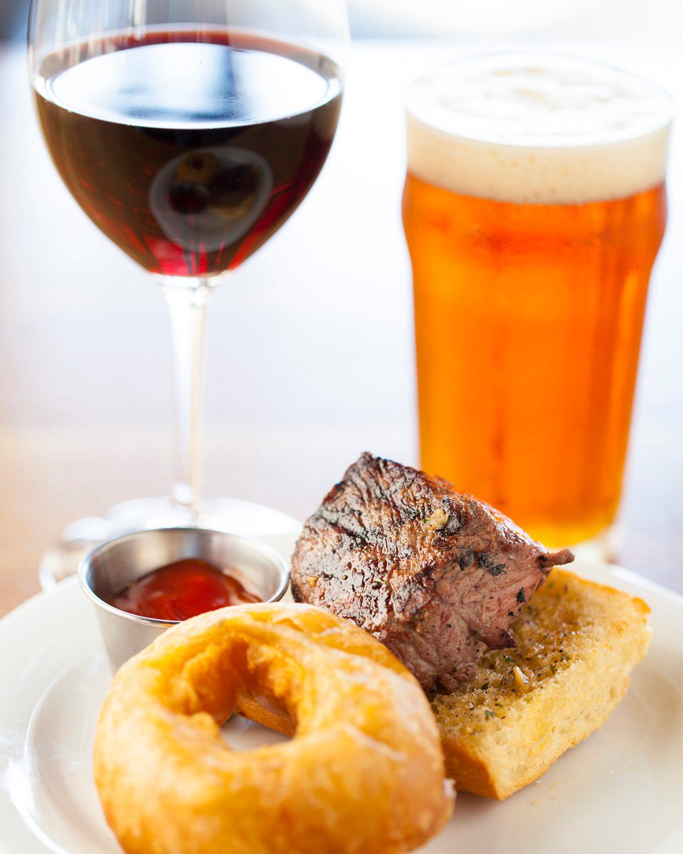 Every hour is happy when you're with loved ones! #celebratemothersdayeveryday #happyhour