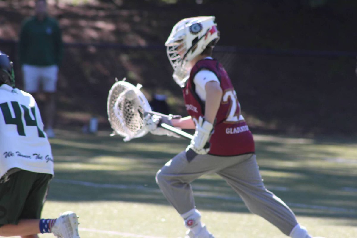 Wanted to congratulate Jr. Gladiator Boys six and seventh grade boys for an excellent undefeated season. We lost a tough one to Kings Ridge in the final but put up a great fight with six new kids learning to play lacrosse this year.