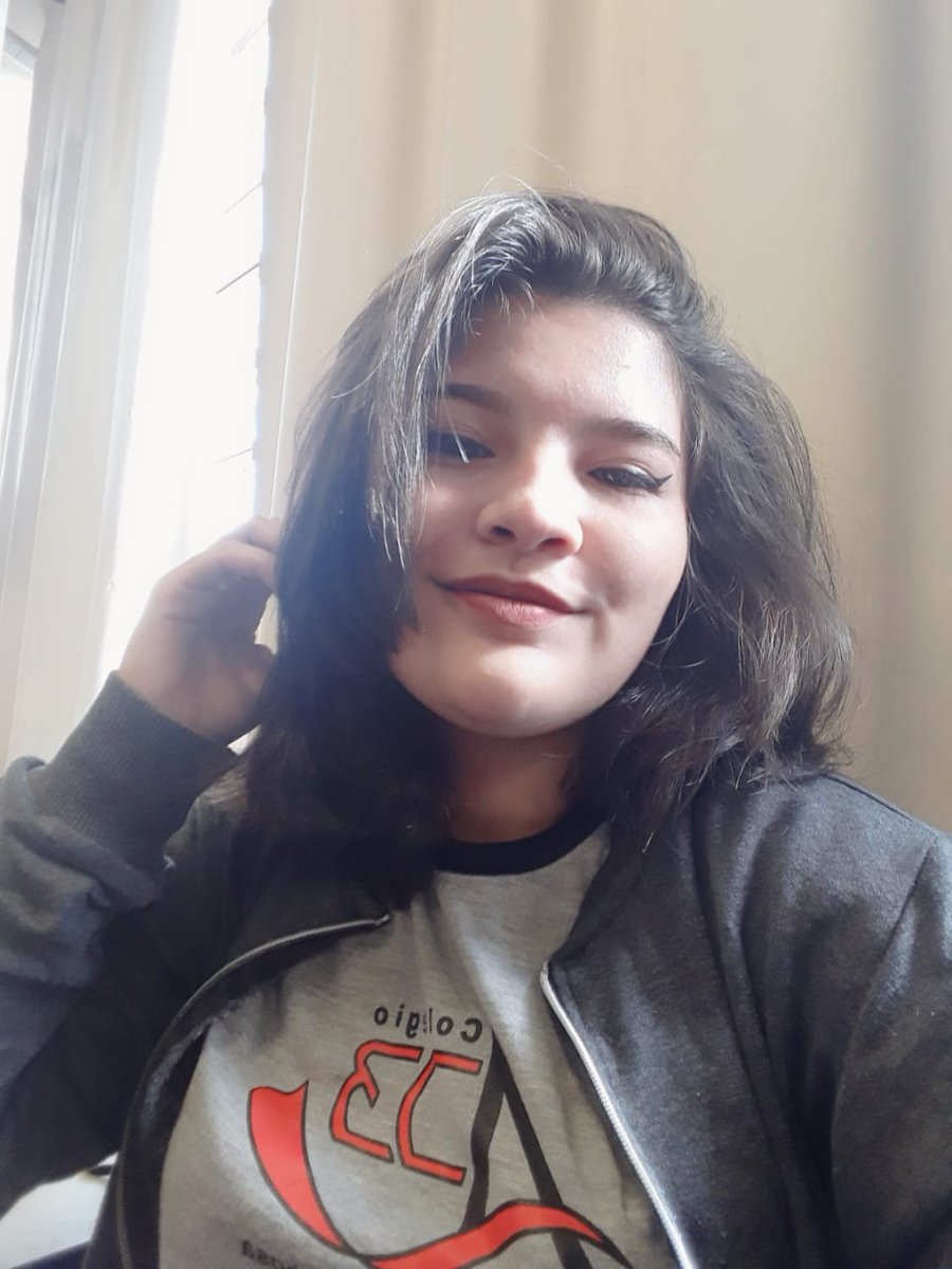 Sa_turnn's tweet photo. Meu cabelo ficou muito perfeito e eu não tô sabendo lidar https://t.co/XopbwpBHep