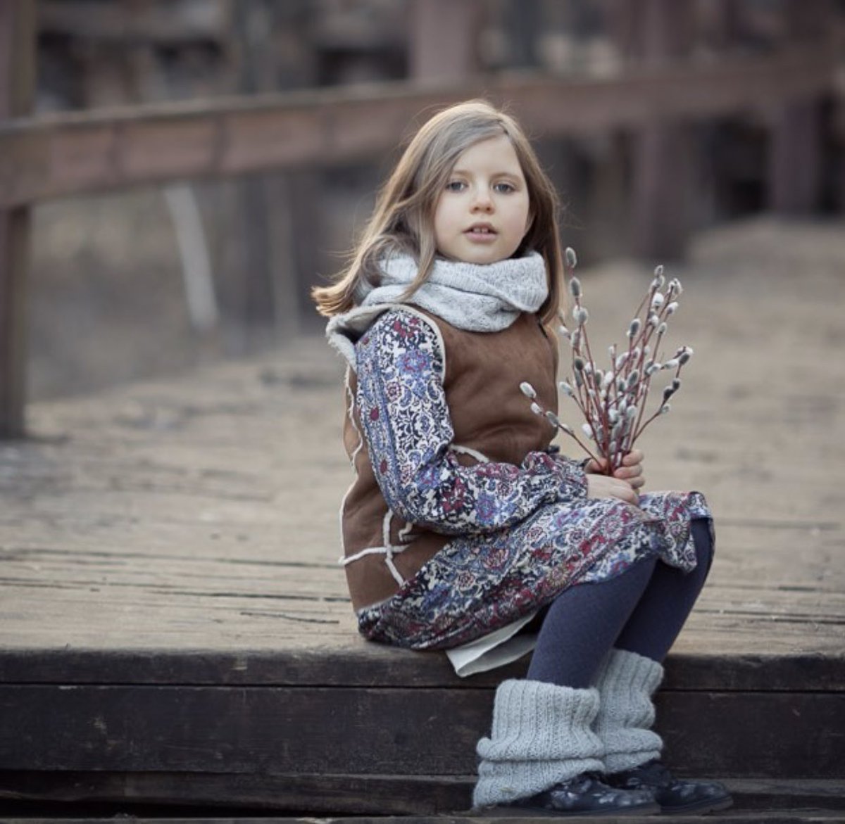 للأشخاص الذين لم يبتعدوا يومًا عنّا .. الذين يسكنون القلب من قبل أن يسكنوا الذاكرة والذين يعرفون الطريق إلى سعادتنا جيّدًا .. أحفظهم لنا يالله ❤️

#نبض_الامل_الدعم