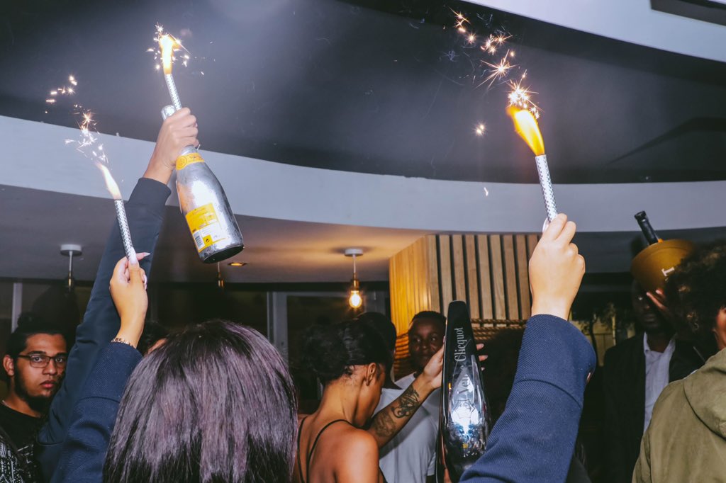 GiftLehlogonolo's tweet photo. This #DripThursday is dedicated to only popping ๐พ as we ๐ @champagne69_
Come alive with your #GodlyDrip๐ง and let's bring the full ๐ฅ๐ฅ to @Cofi_Brooklyn
Pitori are you ready for another AWESOME urban youth XP?!? ๐ค https://t.co/CcmnGZyyxC
