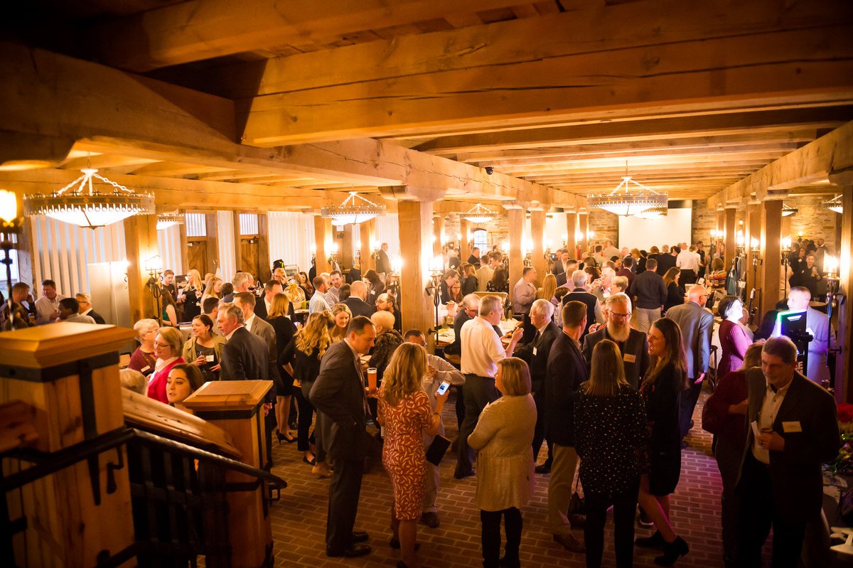 TheStarBarn's tweet photo. Thank you to the Elizabethtown Area Chamber of Commerce for hosting their 2019 annual celebration at Stone Gables Estate!

If your corporation is interested in having an event on our property, please email info@stonegablesestate.com for more information. https://t.co/jFq4xFjfNL