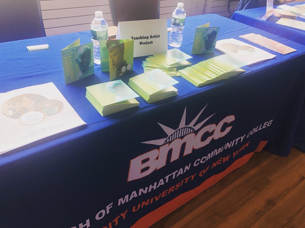 CommunityWordPr's tweet photo. We’re excited to be at the @bmcc_cuny Teacher Education Career Fair today talking to students about becoming a Teaching Artist! ❤️🎨🎤🎭🎻
.
.
#teachingartist #writingcommunity #teachingartistlife #raisemyvoice #cwpnyc #artsed #artseducation #teachingartistproject https://t.co/kbwmG3rSt6