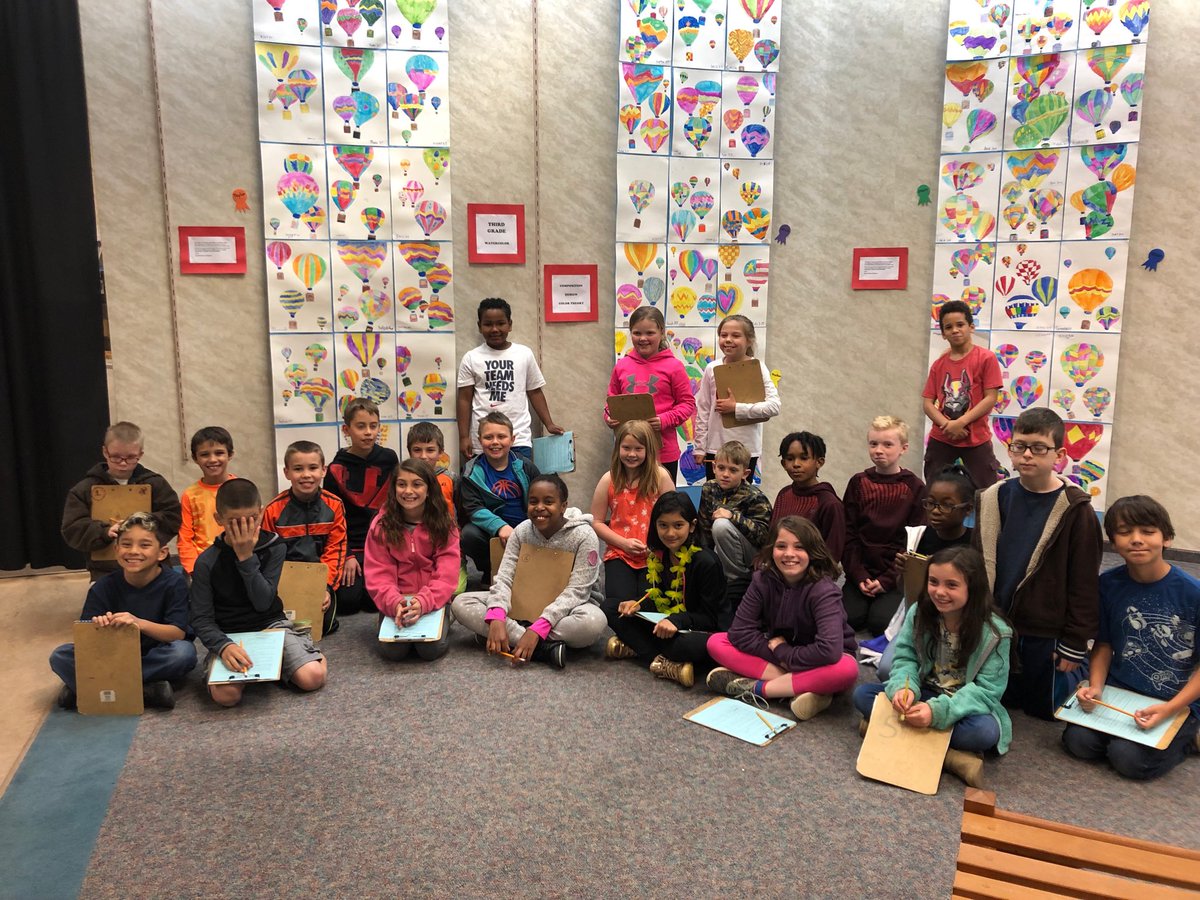 QueenLean44's tweet image. Awesome display from Lincoln at West Central Arts Center.  Thank you Ms. Sanner!   #mac185