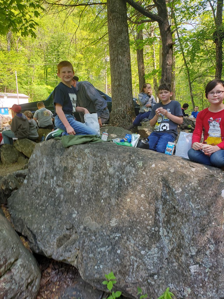 Mrs_Jarman's tweet photo. Linville Caverns was awesome! @fifthbethel Pt. 1 https://t.co/BhtHriNZDw