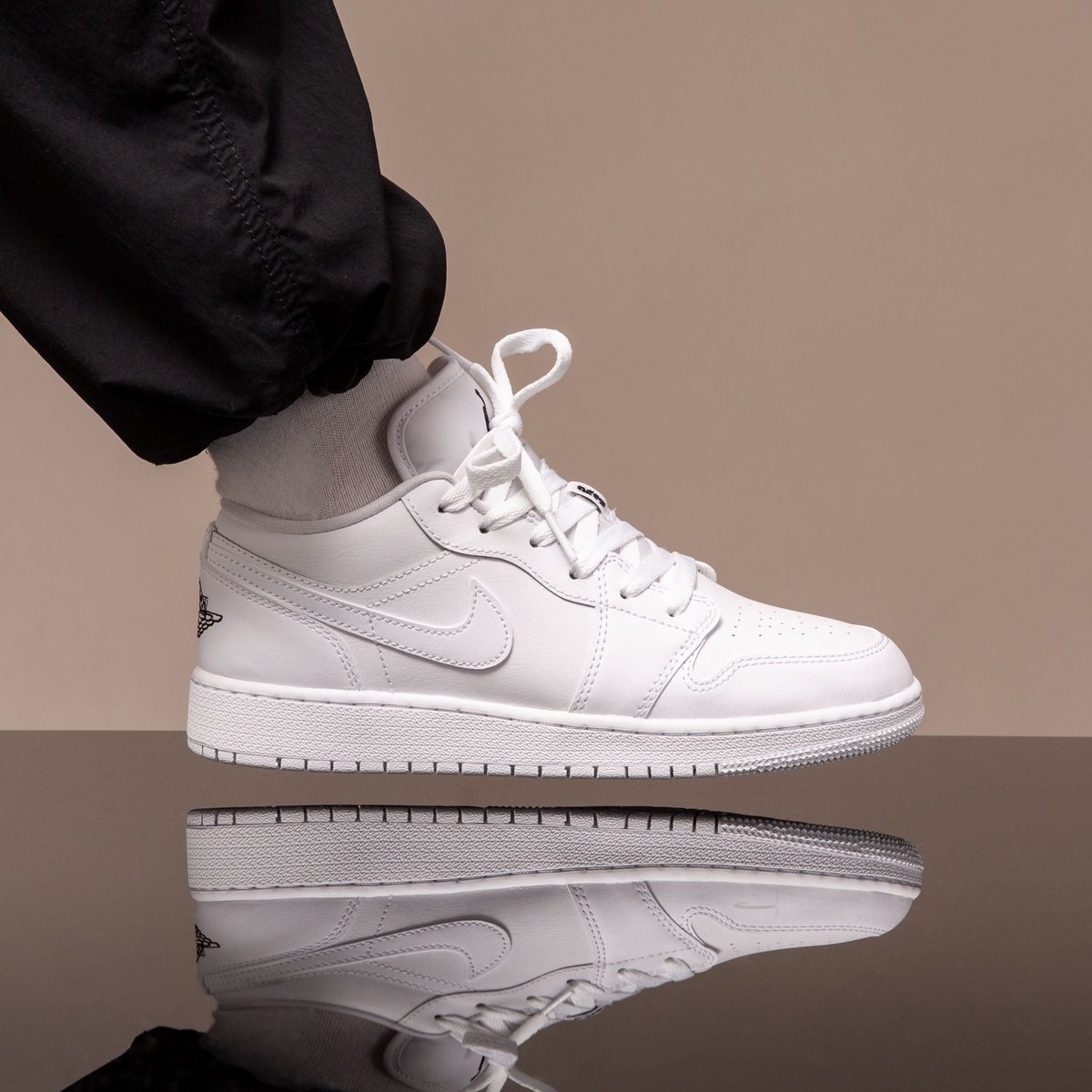 air jordan 1 low white gs