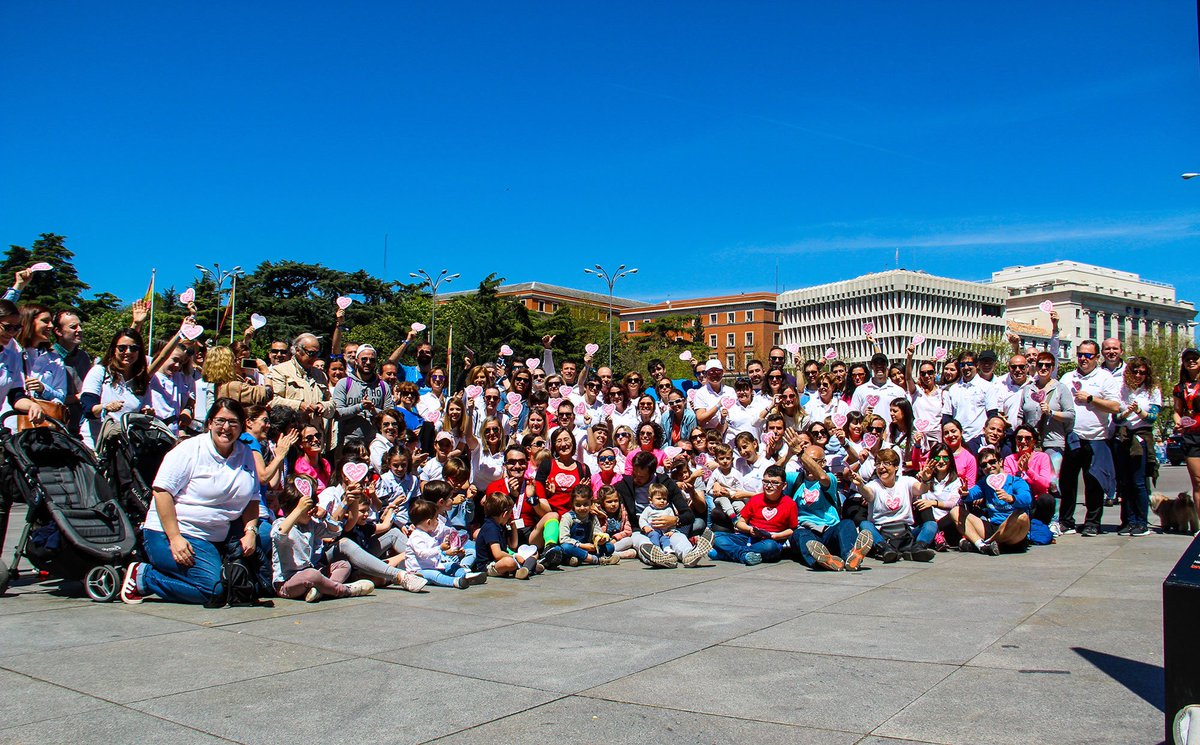 El sábado vivimos la emoción del reto de la Fundación Mutua Madrileña que cada año nos apoya en el maratón de Madrid, ¡gracias a Conchita, Arturo Cimarra, Pepe Garnica, Richi, Patricia y los 136 empleados de la Mutua que corrieron a favor de Caíco y de Menudos Corazones! ❤