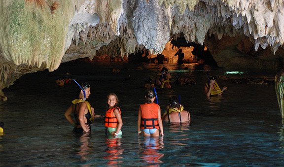 toursncancun's tweet photo. ¿Tienes dudas de dónde celebrar el #DiadelNinoylaNina estando en Cancún? ¿qué tal vivir una fantástica aventura a través de cuevas, cenotes y rí­os subterráneos? https://t.co/gcEHbwIs0M https://t.co/NfSV2OTGuP