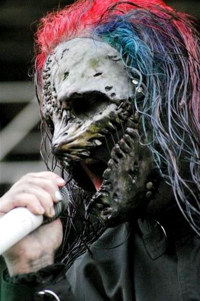 He gritado hasta que mis venas colapsaron
he esperado hasta que mi tiempo ha transcurrido
Ahora todo lo que hago es vivir con tanto odio

He deseado por esto, he maldecido a aquello
He dejado atras este pequeño hecho:
No puedes matar lo que que no creaste

Duality slipknot