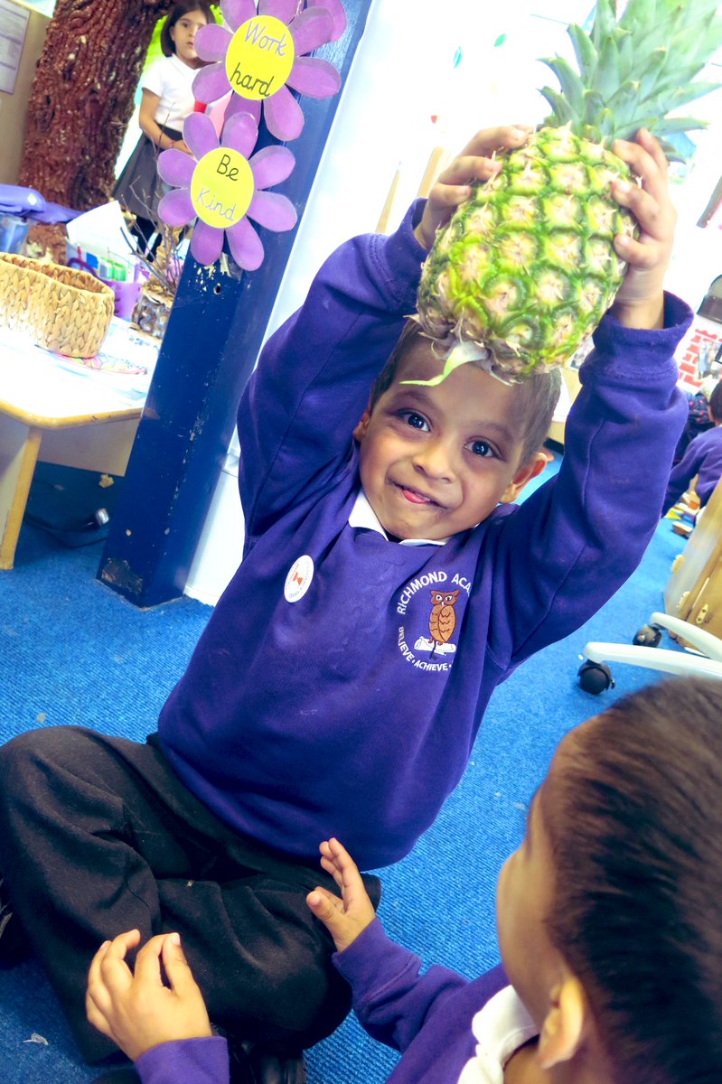 misssmythe_HT's tweet photo. Inspired by the ‘The Very Hungry Caterpillar’ we enjoyed exploring and tasting different fruits 🍍🍊🍎🍏🍓 “the pineapple is so spiky and so heavy. I’m so strong.....this one is smooth but this one is spiky...” #EYFS #earlyyears #EY #EYtalking #inspiredtalk https://t.co/7lrvpHLxVD
