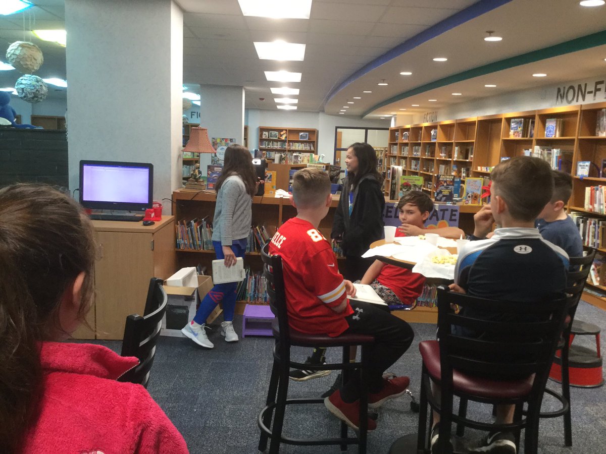 LESReading24's tweet photo. Fourth and fifth graders celebrated National Poetry Month with a Poetry Slam.#wearefamilyLES @bvlibraries #welovepoetry https://t.co/BMlOgzYK2l