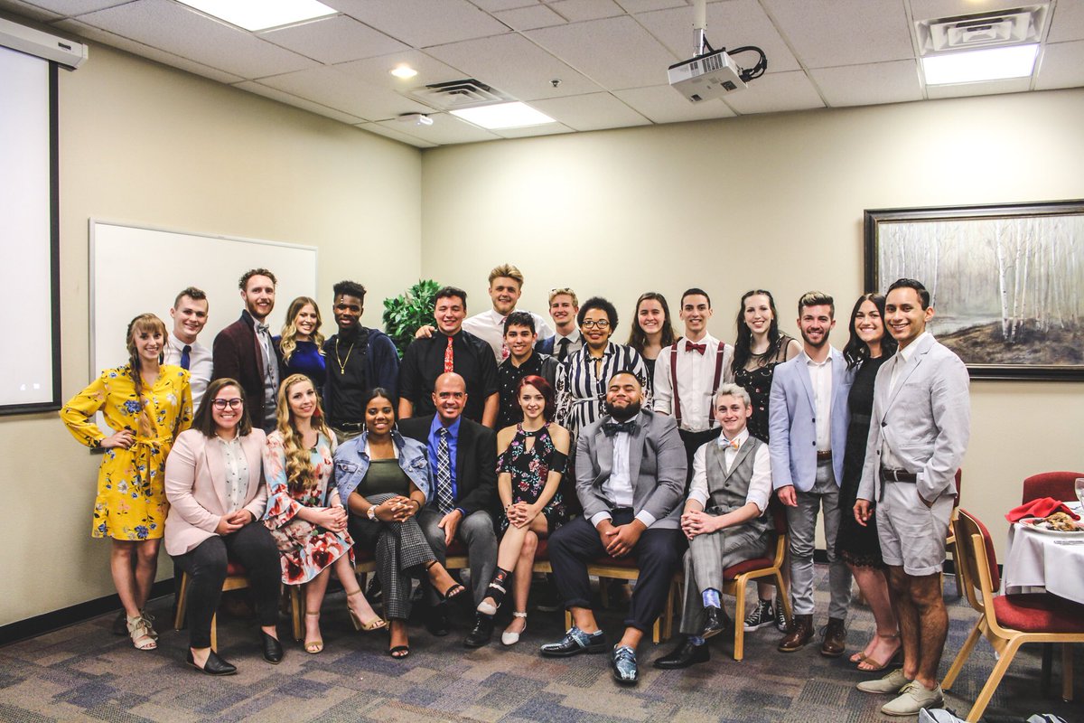 ragingreddsu's tweet photo. What an amazing semester! Thank you to everyone who came to support us! We love you all! 💜We have had such an amazing time meeting each and every one of you! #ragingred #spring2019 #dsu #thedixielife https://t.co/twA8Y4mMd3