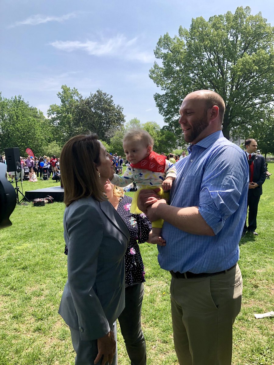Mary5Cameron's tweet photo. Livi was fascinated by @SpeakerPelosi #ZeroToThree #StrollingThunder https://t.co/Y46ZbsLuDL