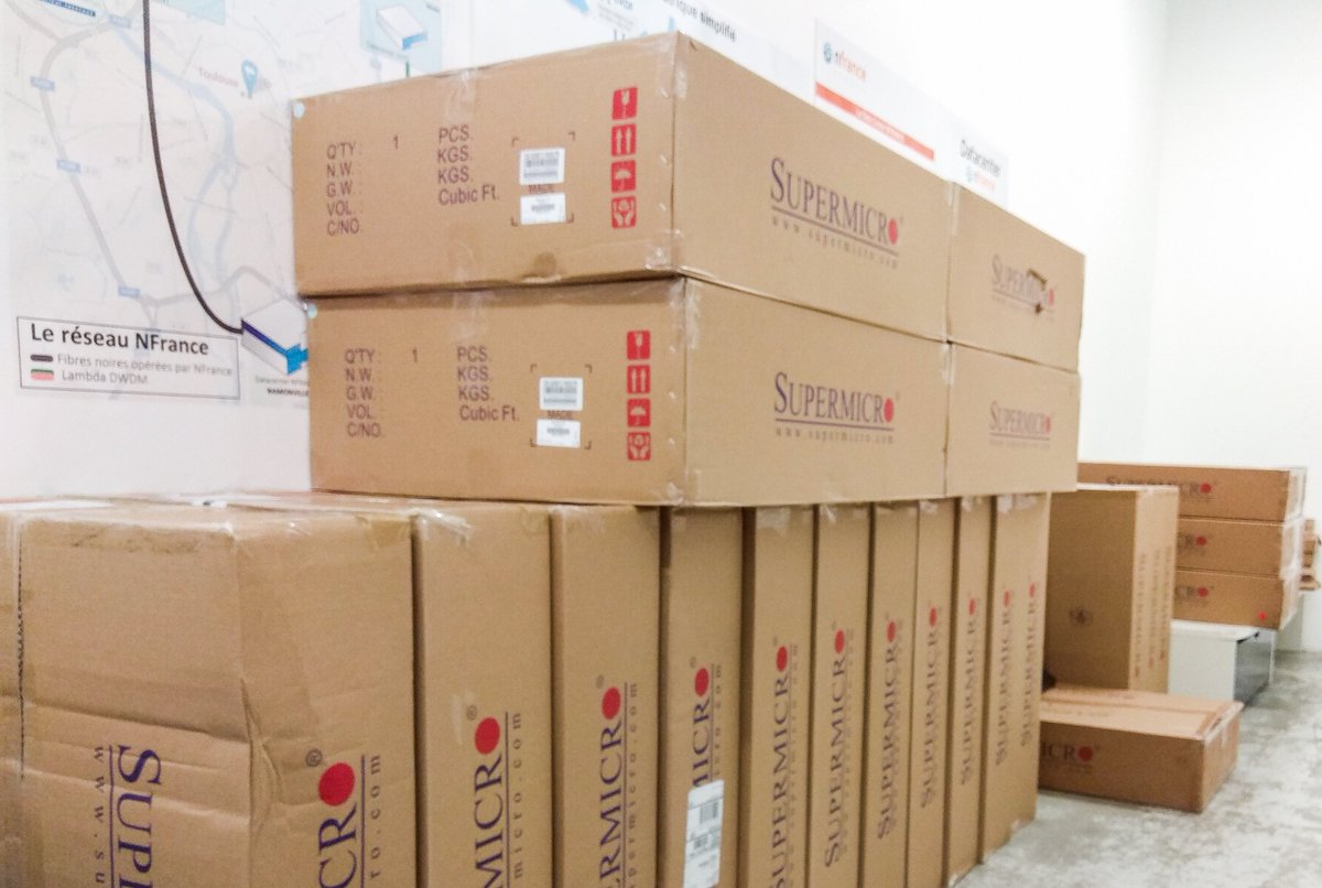 NFrance_cloud's tweet photo. Arrivée de nouvelles machines pour renforcer le #Cloud @NFranceConseil et accueillir de nouveaux clients : 2 To de RAM et 120 Cores. Découvrez le #CloudPro NFrance sur : https://t.co/Tn3Nk7bQmF https://t.co/ylojfO2EB4