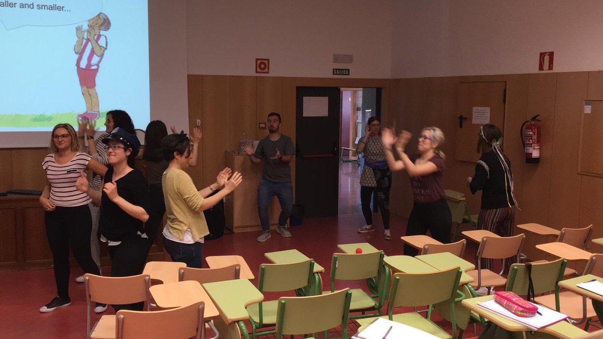 CARLEE_Aragon's tweet photo. Repetimos el curso ‘Drama in the English Classroom’ con @EliCatalan2. @dgalextranjeras @dgafprofesorado https://t.co/4e6XpuvJCP