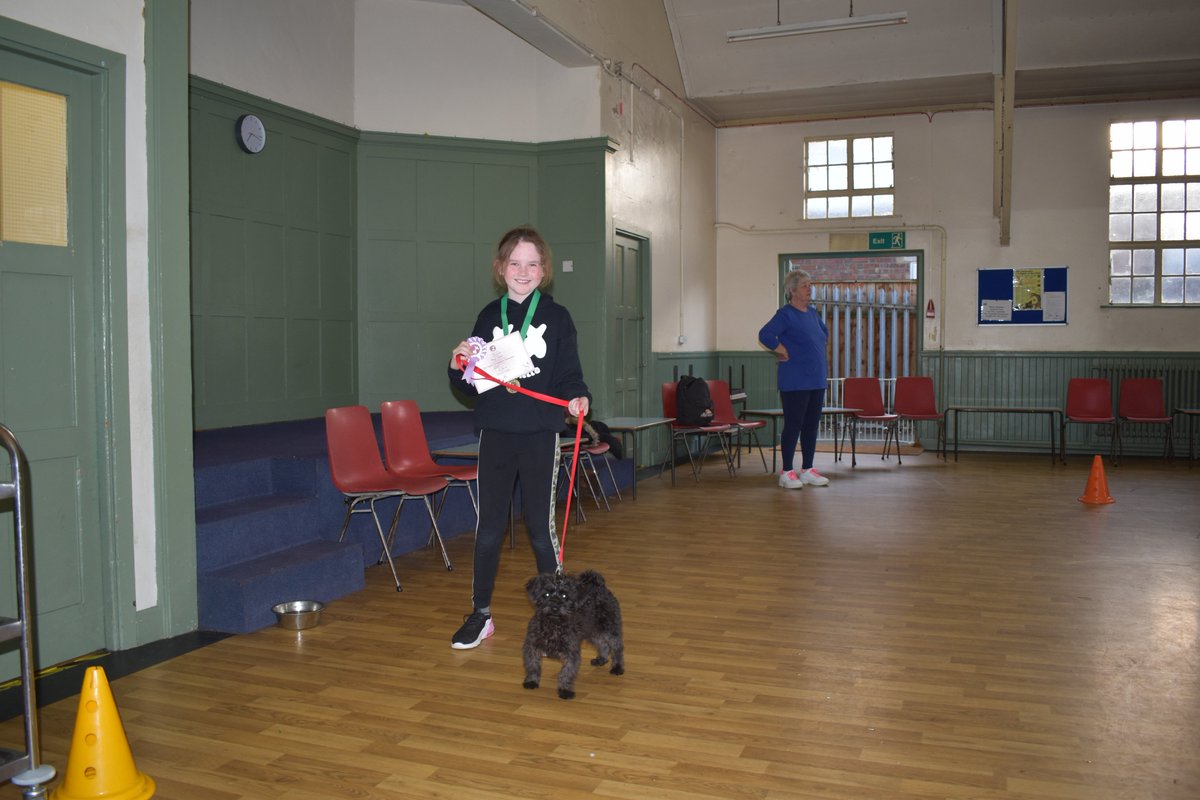 CHeWsdog's tweet photo. Congratulations to our March/April Puppy Graduates. We look forward to watching you progress further in the Bronze classes. https://t.co/1tyYnWiDJX