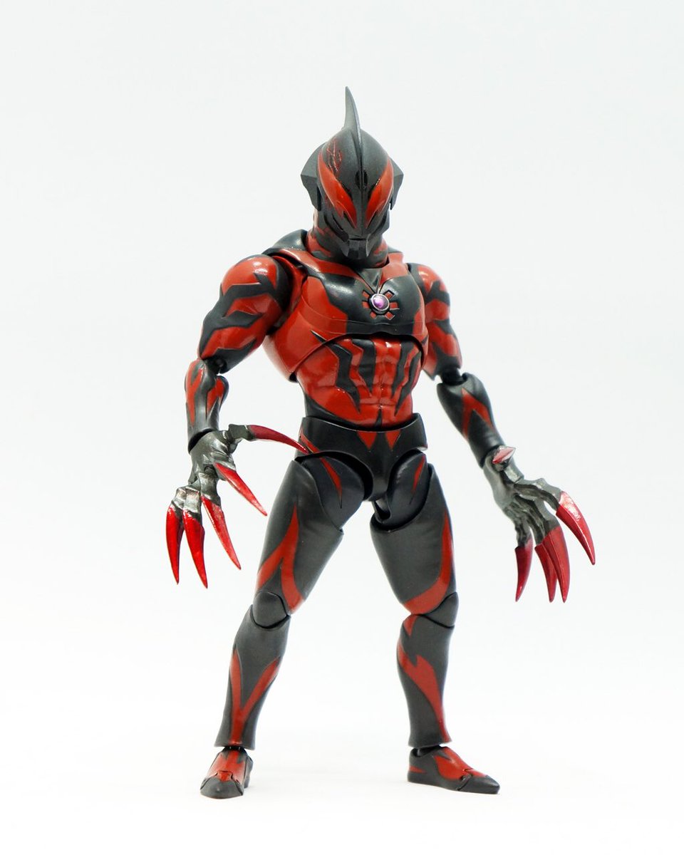 疼く…疼くぜ、この傷が‼」 S.H.Fuiguarts カスタム 「カイザーベリアル