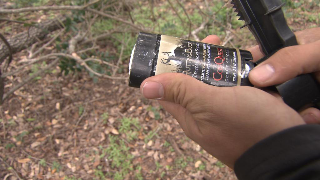 DeerGearTV's tweet photo. HUNTING TIP: When using the @ConQuest_Scents Scrapemaker, sprinkle some shavings of Conquest Scents' "Rutting Buck" and add a hoof print to really get the dominant buck in that area fired up! #hunting #huntingtip #deer #deerseason #whitetail #conquestscents #scrapemaker https://t.co/v3x1fFcguM