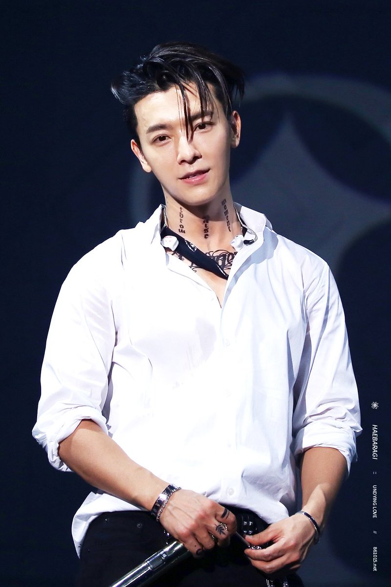 HAEBARAGI_1015's tweet photo. 🥰잘생김+귀여움=이동해🥰
#DONGHAE #THEDnE https://t.co/8KUr1MsiIc