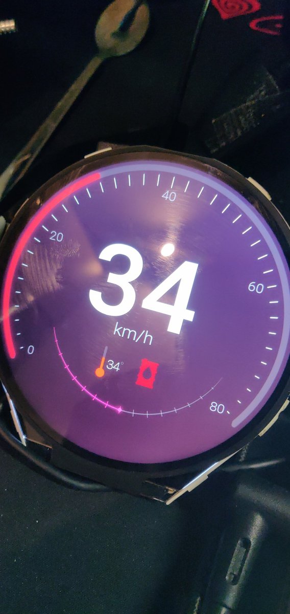 PickquickThee's tweet image. Custom made Kilometerteller met zelf designed UI concept