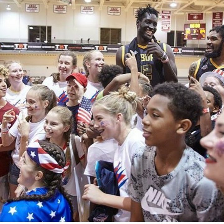 boenemiesbball's tweet photo. @thetournament Syracuse Region... where are your fans! Best of Enemies (327), @BoeheimsArmy (111), Playing for Jimmy V (70), Armored Athlete (20), Hall In (19)..... #TBT2019 #tbtrecs #thereturn @tbtfriel @CoachHakeem @DrinkBODYARMOR 💰... https://t.co/oybWQ0Padz