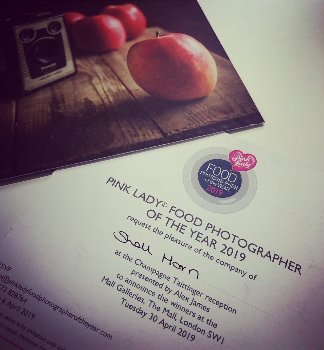 Excited to the core about tonight’s 🍎 awards evening <a href="/TROexperiential/">TRO</a> <a href="/Pinkladyappleuk/">Pink Lady® Apples</a> <a href="/FoodPhotoAward/">World Food Photography Awards</a> #TastetheWOW #eventprofs