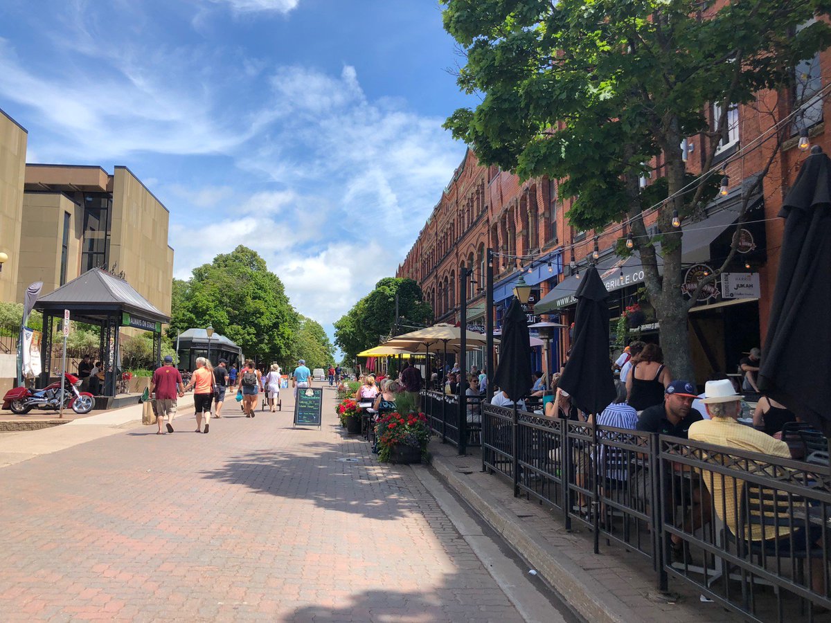 Tomorrow is the day! Victoria Row between Queen St and Great George St will open to pedestrians beginning May 1.🌺
This section of street will remain closed to vehicular traffic until October 31 to accommodate pedestrian traffic in this area during the busy tourism months.