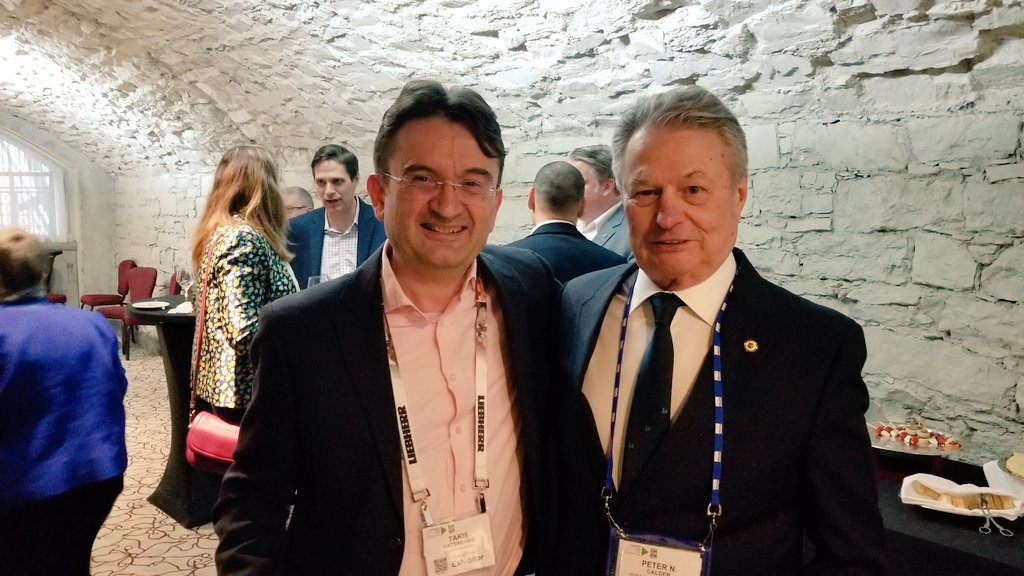 QueensBTech's tweet image. Queen's Mining celebrated a great end to our 125th anniversary with a lovely wine and cheese reception. We were also honoured with the presence of Dr. Peter Calder, who was former head of the department.

#CIM #CIMTL19