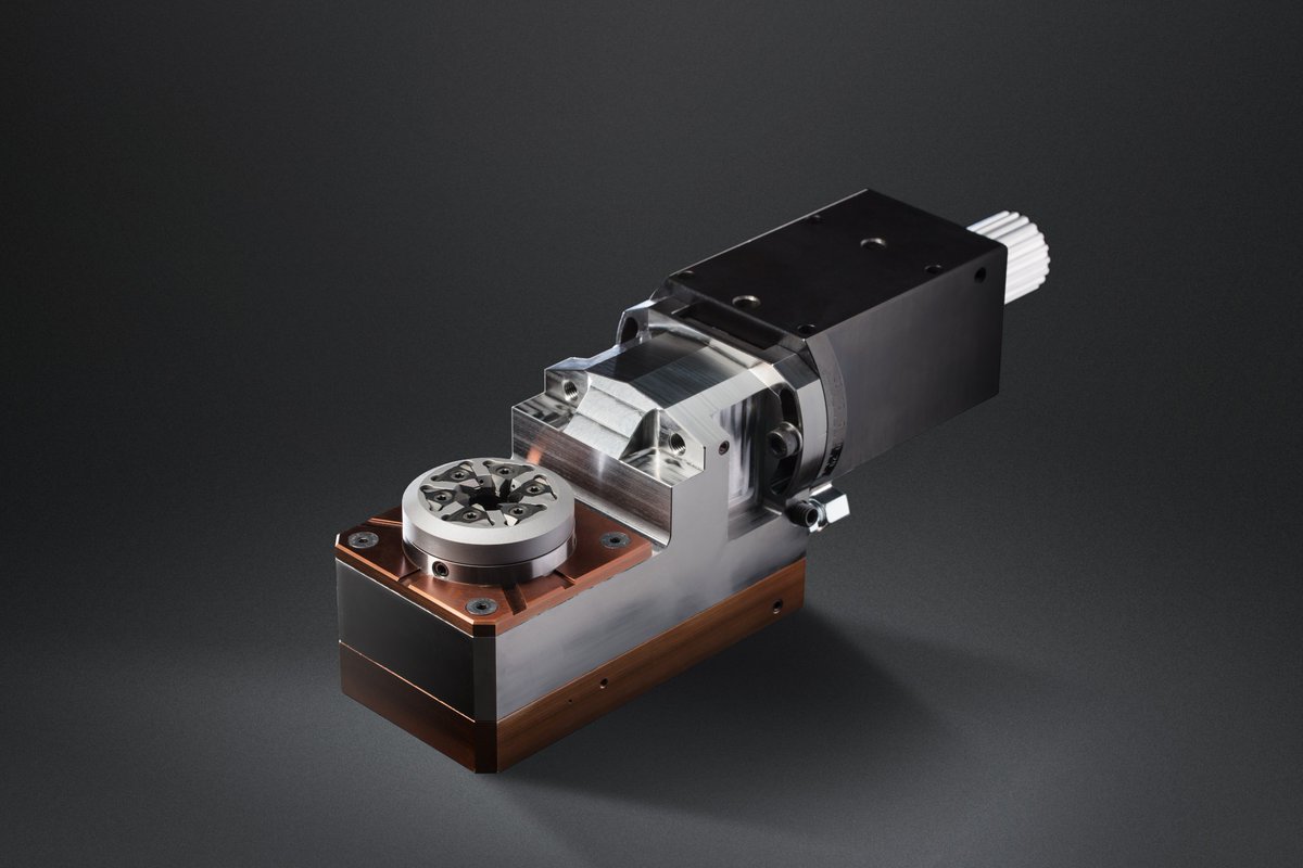 JET-TOURBILLONNAGE 
* Le seul outil de tourbillonnage à disposer d'un arrosage interne
* Longue durée de vie et excellente qualité de surface d'usinage grâce à l'arrosage ciblé de la zone de coupe 
* Haute précision lors du changement de la tête du tourbillonneur