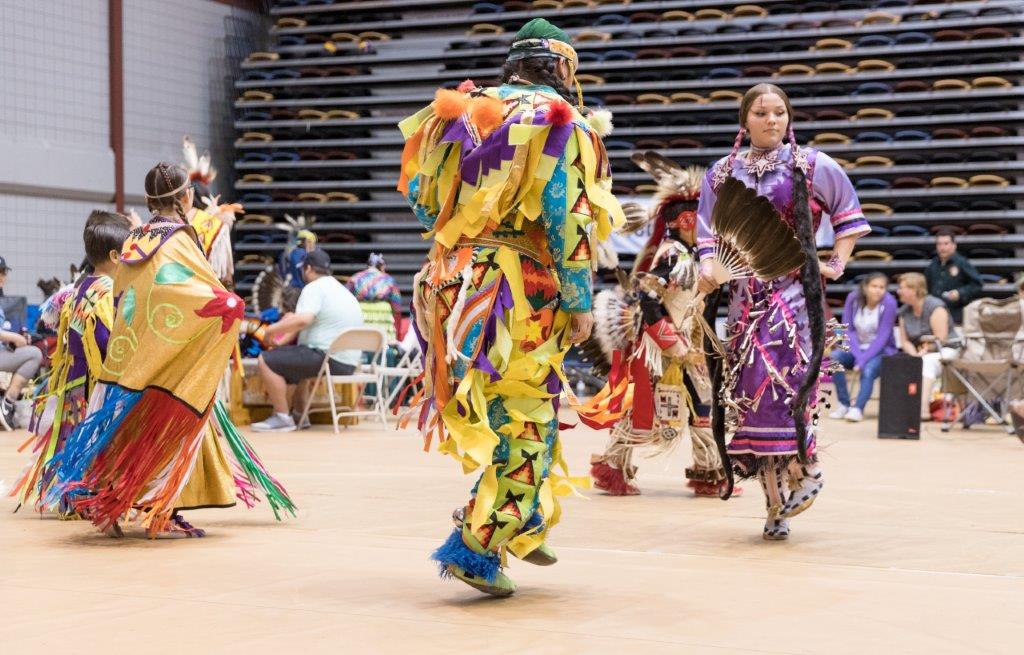 TravelManitoba's tweet photo. Kick off spring with the sounds and colours of the @umanitoba’s 30th Annual Traditional Graduation Pow Wow. Join this cultural celebration on Saturday, May 4. Bring the whole family, admission is free: https://t.co/4zFgZLdj1d #TMBpartner #umanitoba #umindigenous #umgradpowwow https://t.co/ZrOEzk4fY1