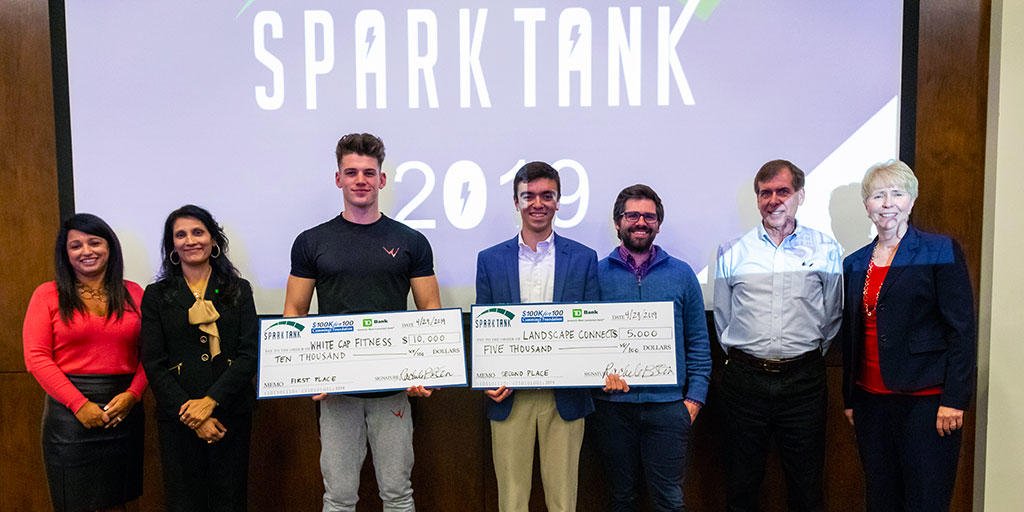 Last night at Spark Tank 2019, organized by @ECFUEL and sponsored by TD Charitable Foundation (<a href="/TDBank_US/">TD Bank</a>) and <a href="/cummingsdotcom/">Cummings Properties</a> Foundation, presented checks of $10K (1st) and $5K (2nd) to two student entrepreneurs for their business pitches #ThisIsEndicott