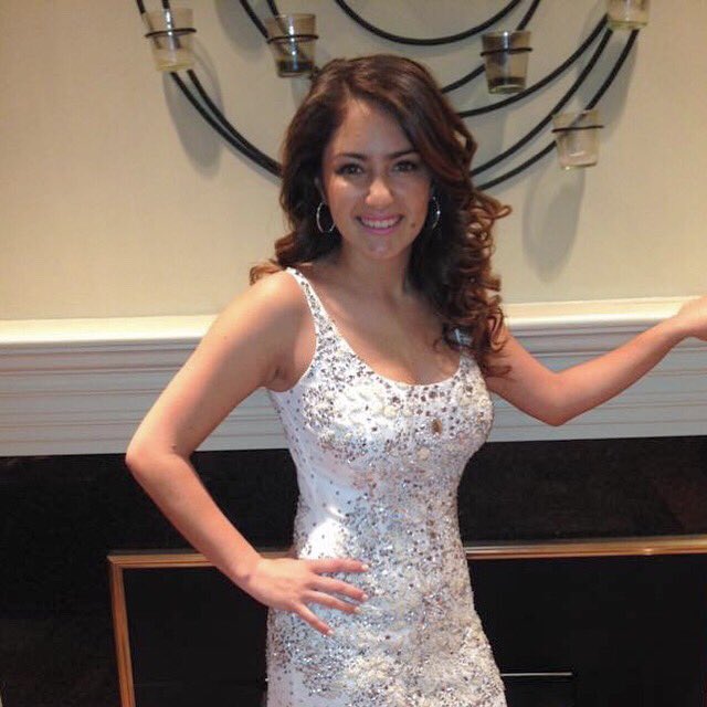 LocksByRocks's tweet photo. ❄️We are beautiful
In every single way
#LocksByRocks #FormalHair #HomecomingHair #SpecialEventHair #HairArtistry #LongCurls #LongHair #LongHairstyles #Hairstyles #InstaHair #InstaHairstyle #HairFashion https://t.co/575L3gZnw0