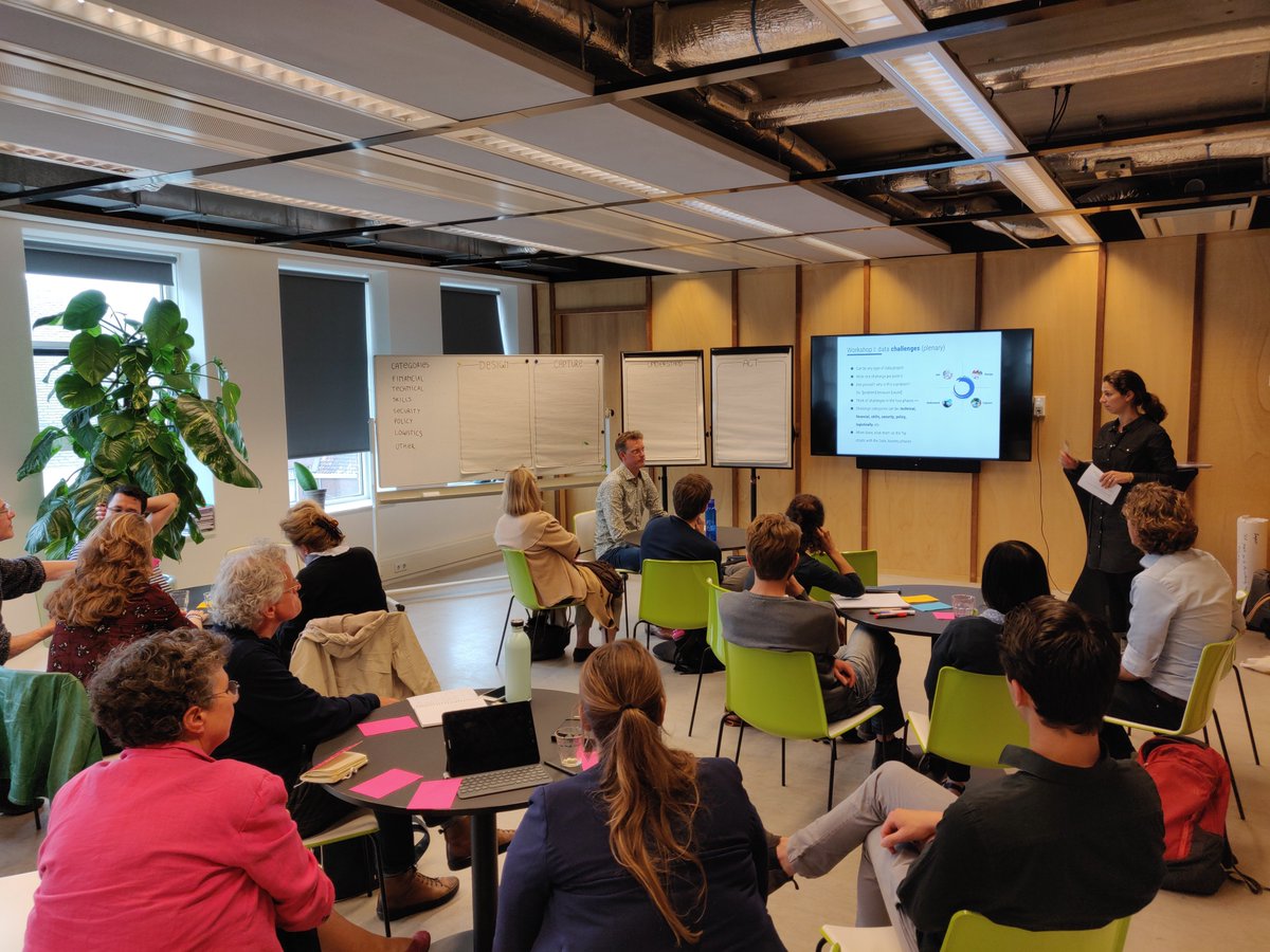 HumanityHub's tweet photo. Design, Capture, Understand and Act. @akvo presenting their 4 steps in understanding the #datajourney methodology to effectively use data to contribute to lasting and inclusive impact. #FutureSession https://t.co/eTzqx3eiqN