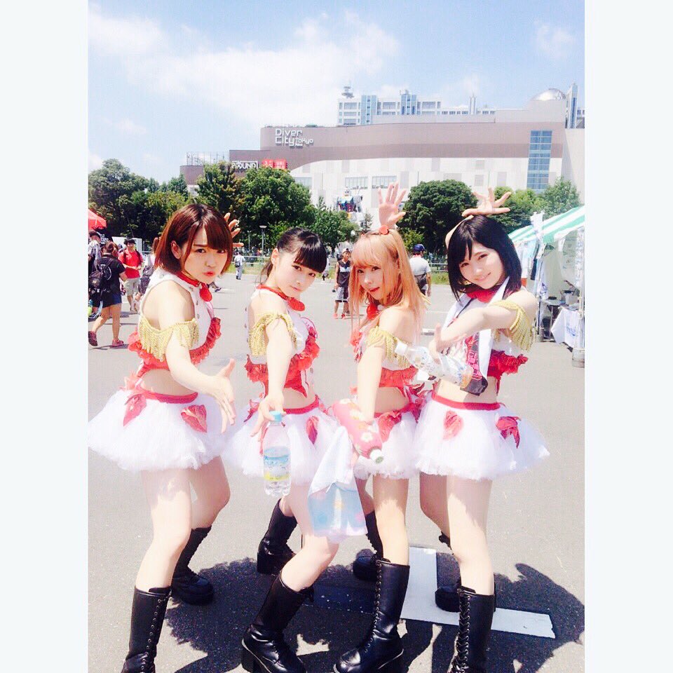 maverick9815's tweet photo. 色々あったけど、いい時代だったよ。平成。そして、ほぼ同世代(？)のアイドルを初めて推したのがatMeでよかった！！！

それぞれの道を歩んでる今もそう思える！令和になっても推し続ける！ https://t.co/LB0raHyLbE