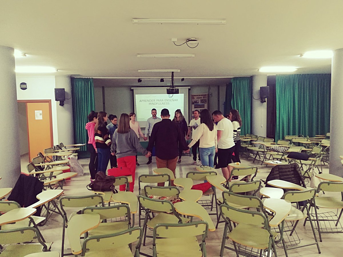 Finalizando "Aprender para enseñar mindfulness: Aplicaciones para mejorar la salud personal y educativa" en IES NUEVA SCALA Rute <a href="/ceppriegomonti/">CEP Priego Montilla</a>