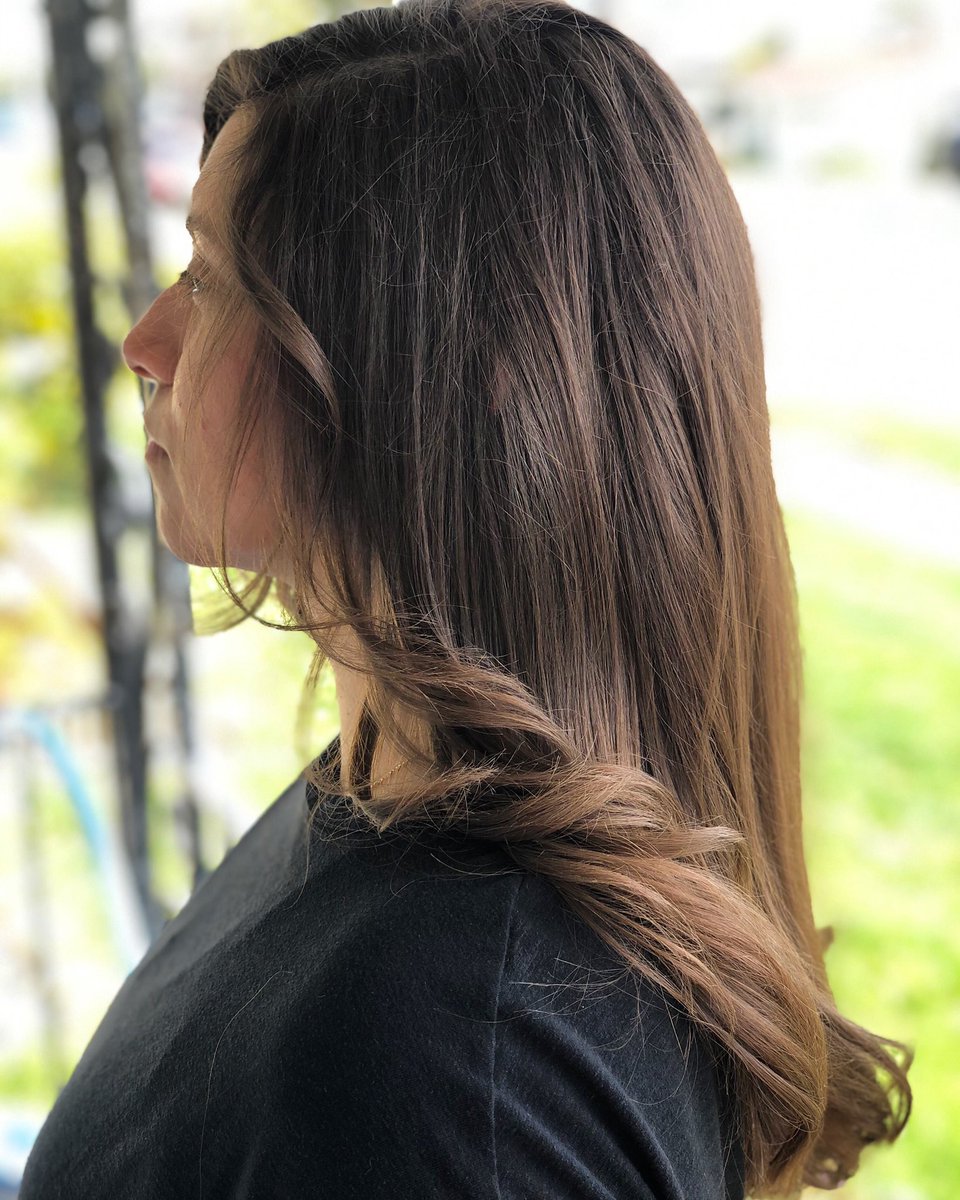 LocksByRocks's tweet photo. 💇🏽‍♀️💈✂️ #LocksByRocks #Haircut #HaircutsForWomen #WomensHaircut #WomensHaircuts #BlowOut #BlowOutStyles #Hairstyles #HairArtistry #LooseCurls #WavyHair #WavyHairstyle #BeachWavesHair #MediumHair #MediumHairstyles #InstaHair #InstaHairstyle #HairFashion https://t.co/tKAhHR8DE9