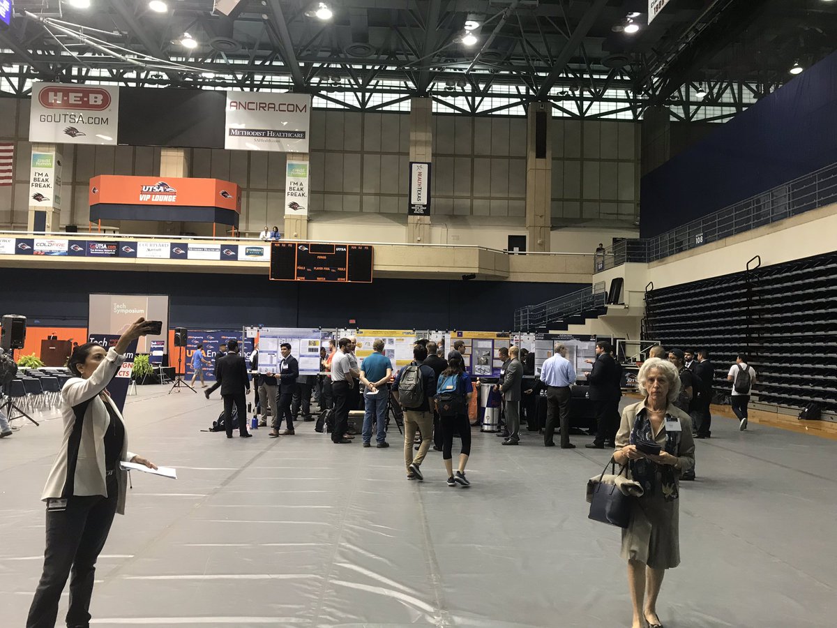 KristaCovey's tweet image. Busy day @UTSA #CITE #TechSymposium ! Excited to see the teams